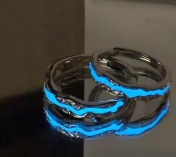 & Other Stories Unisex Minimalist Style Glow-in-the-Dark Adjustable Rings Size 6-12 - Image 2