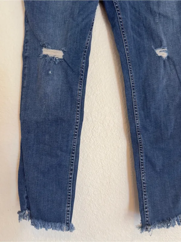 The Free People Skinny Jeans Zip Fly High Waist Light Blue Distressed Raw Hem - Image 2