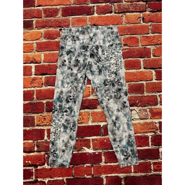 Lululemon leggings size 10 - Image 2