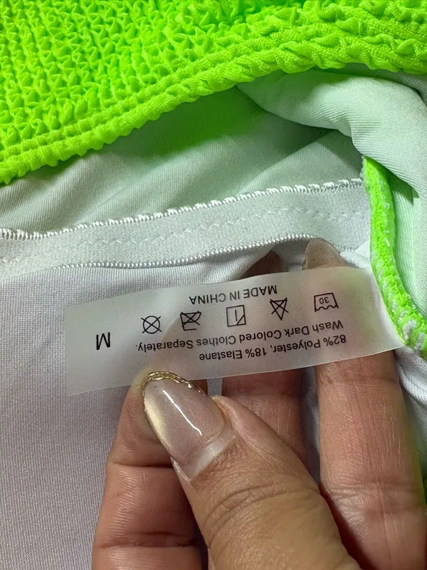 🆕 Women’s Neon Lime Textured One-Piece Swimsuit Size M - Image 5