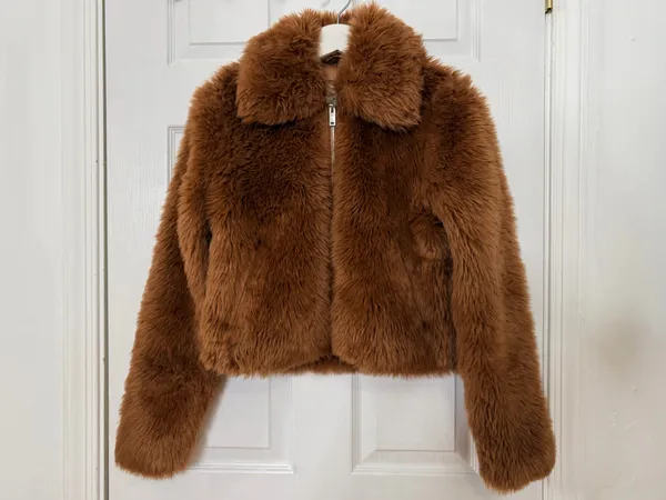 Abercrombie & Fitch Women’s XS Brown Faux Fur Cropped Jacket Zip Chic Glam Y2K - Image 2