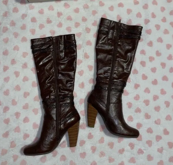 Bordeaux Bass Shoes Bass Brown Knee High Heel Boots Size 7 - Image 4