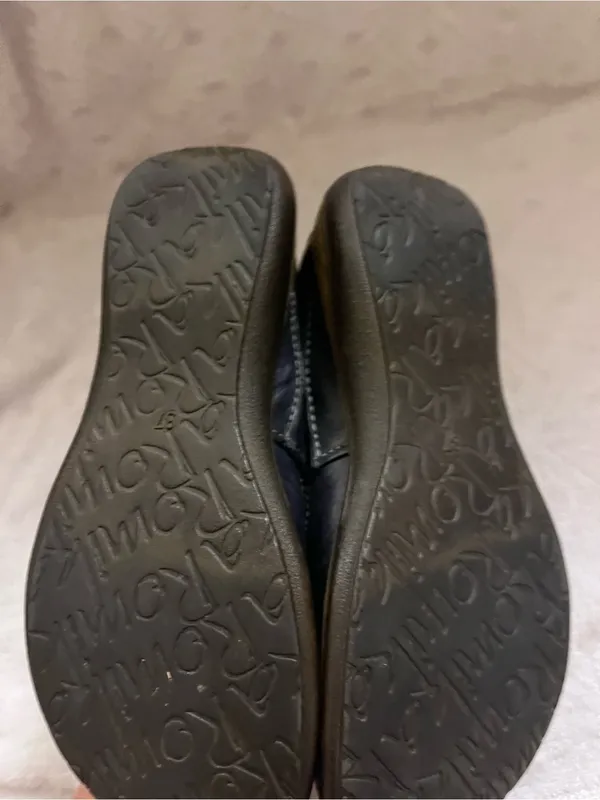 Romika Cassie 50 Black Leather Mary Jane flats size seven - Image 3