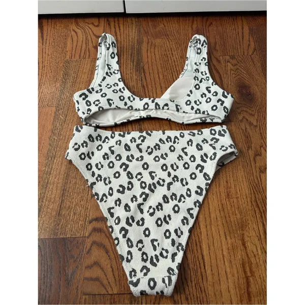 aerie High Cut Cheeky Leopard Print Bikini Set Size Medium White/Grey - Image 3