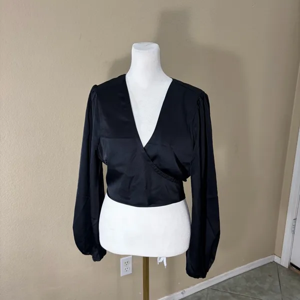 Abercrombie Fitch Top Women Surplice Faux Wrap VNeck Ballerina Satin Sz M Sexy - Image 3