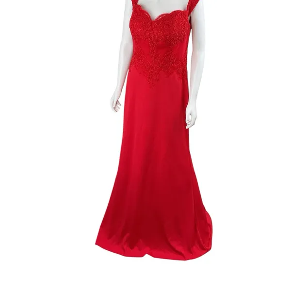 May Queen Couture Sleeveless Lace Detailing High Slit‎ Prom Evening Dress 12 - Image 3