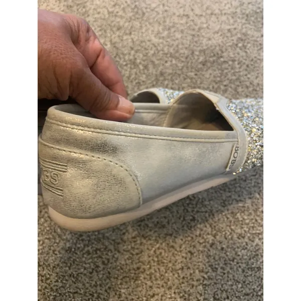 Skechers BOBS Slip On Flats Womens 6 Silver Good Rhinestone Sparkle Metallic - Image 6