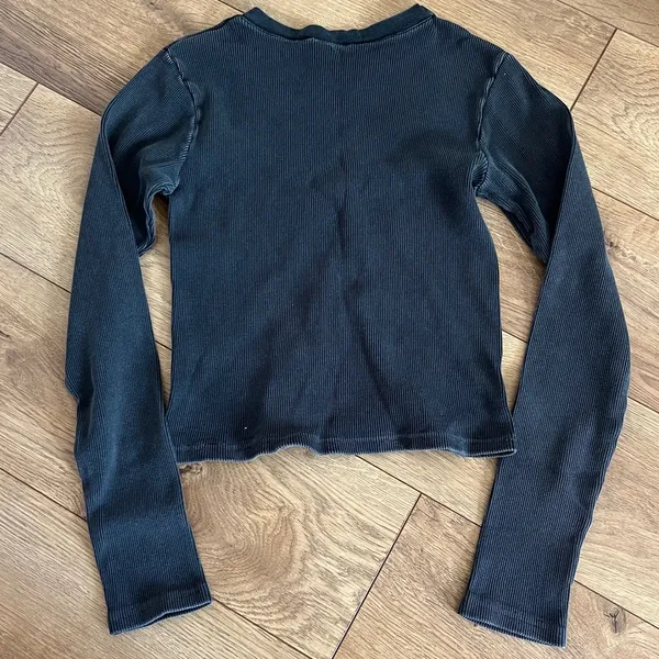 Brandy Melville Ribbed Long Sleeve Tee - Image 2