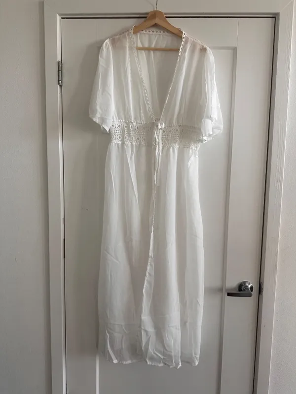 White Sheer Kimono with Crochet Detailing - Image 2
