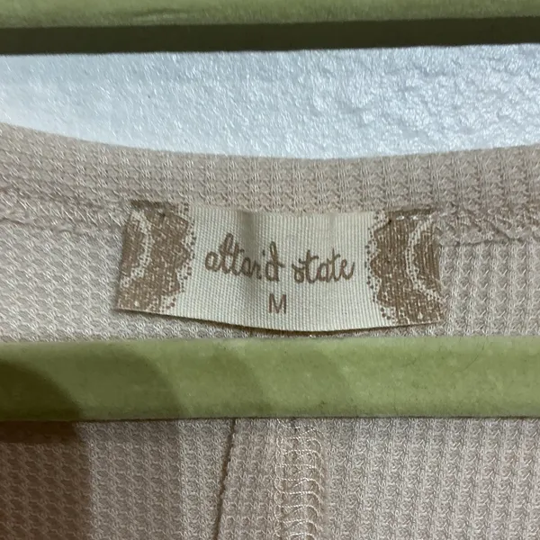 Altar’d State Blush Pink Waffle Knit Babydoll Ruffle Sleeve Top Sz M - Image 4
