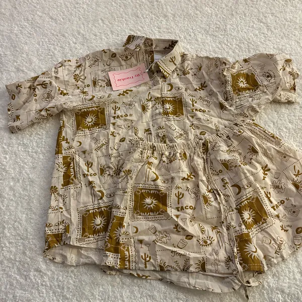 Revolve NWT By Frankie Taco and Lime print short set. Size Medium - Image 5