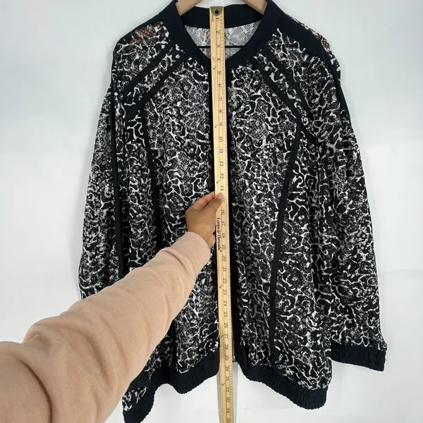 Avenue Sheer Bomber Jacket Womens 26/28 (3X) Black White Leopard Print Full Zip - Image 13
