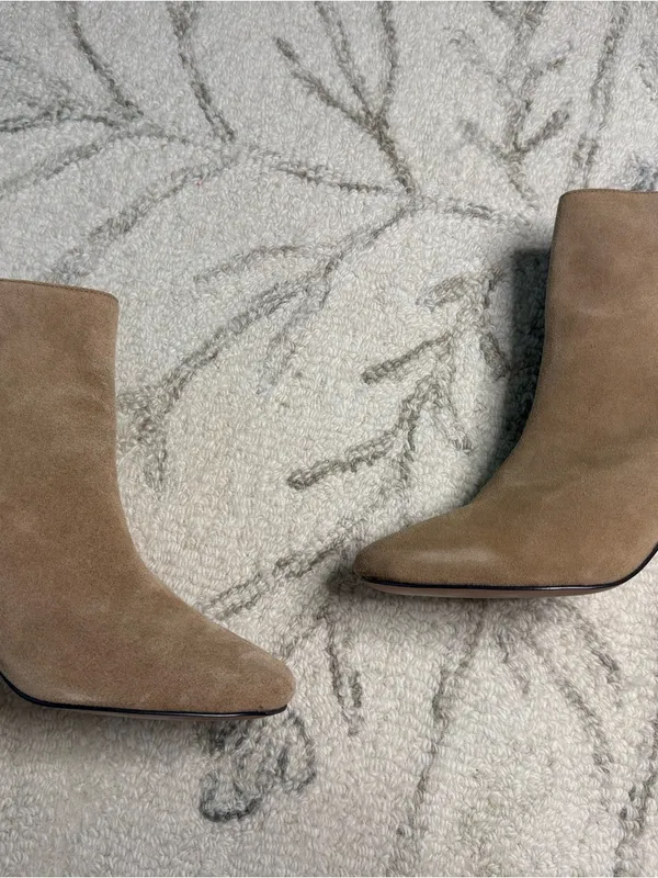 Banana Republic Tan Suede Block Heel Ankle Booties Size 6 - Image 6