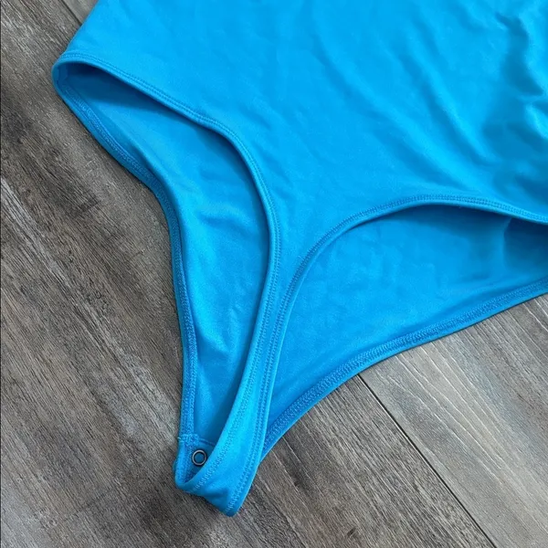 Abercrombie & fitch seamless casualwear bodysuit small - Image 4