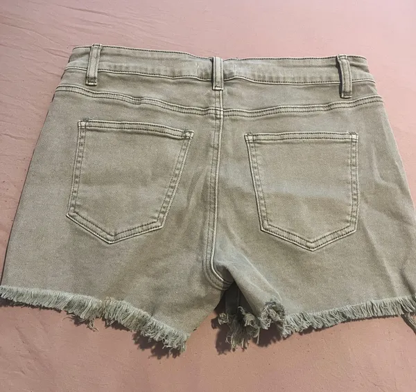 Zenana Outfitters Green Stretchy Jean Shorts - Image 2