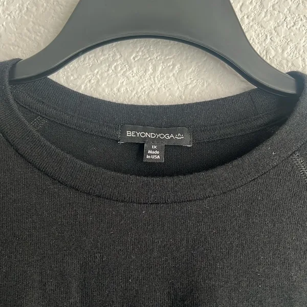Beyond Yoga Plus Raglan Sleeve Bopo Pullover in Black, NWT, Size 1X - Image 6