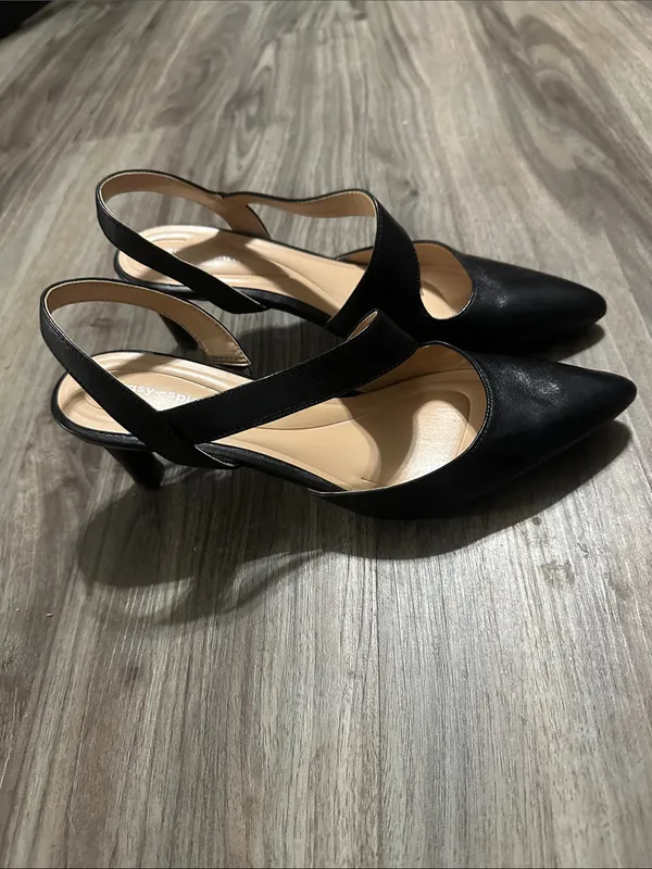 Easy Spirit Black Pointed-Toe Slingback Heels - Image 7