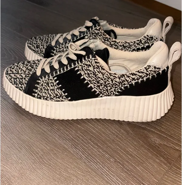 DV by Dolce Vita Sneakers - Image 4