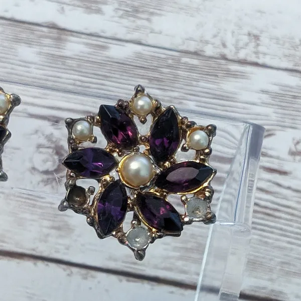 Vintage Screw On Earrings - Purple Gems and Faux Pearls - Poor Condition - Image 3