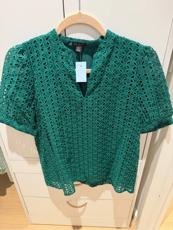 Ann Taylor Emerald Green Eyelet Keyhole Blouse - Image 2