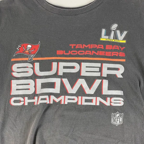 Tampa Bay Buccaneers Shirt Adult Medium Super Bowl Champs Grey NFL Football Mens - Image 2