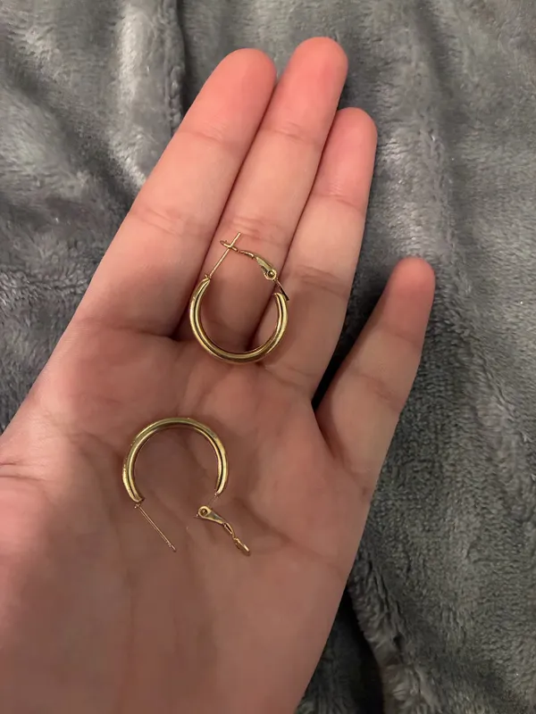 Classic Gold Round Hoop Earrings - Image 4