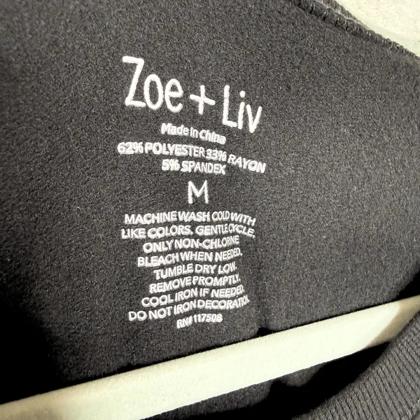 Zoe + Liv Beauty In Every Shade Graphic Sweatshirt Size Medium Black Loungewear - Image 4