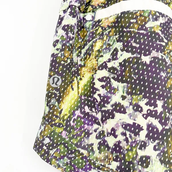 Lululemon Womens Spring Break Away Floral‎ Sport White Multi Athletic Shorts 4 - Image 7
