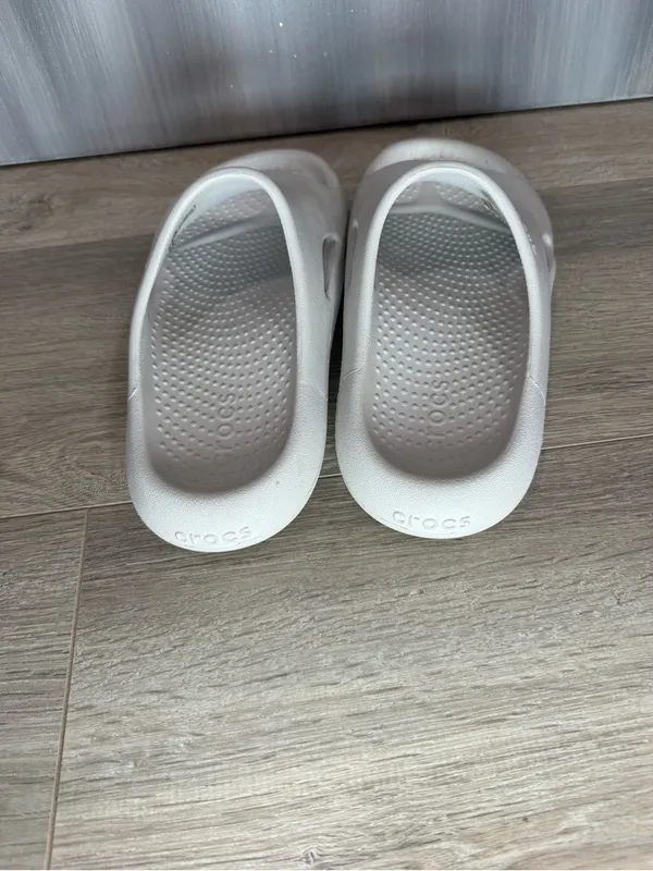 Crocs Mellow Recovery Slide - Image 4