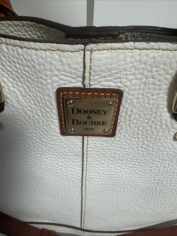 Dooney & Bourke East West Chelsea Shopper Tote Leather Adjustable Strap - Image 2