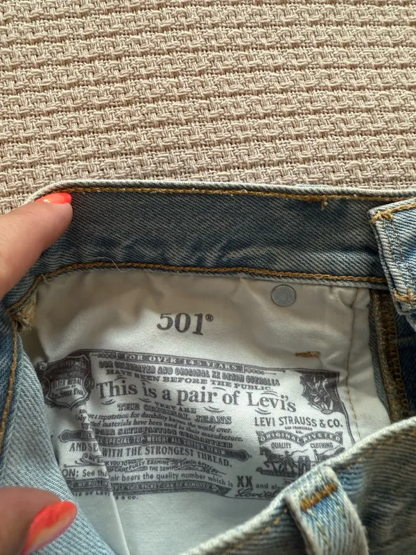 Levi’s 501 Shorts - Image 4