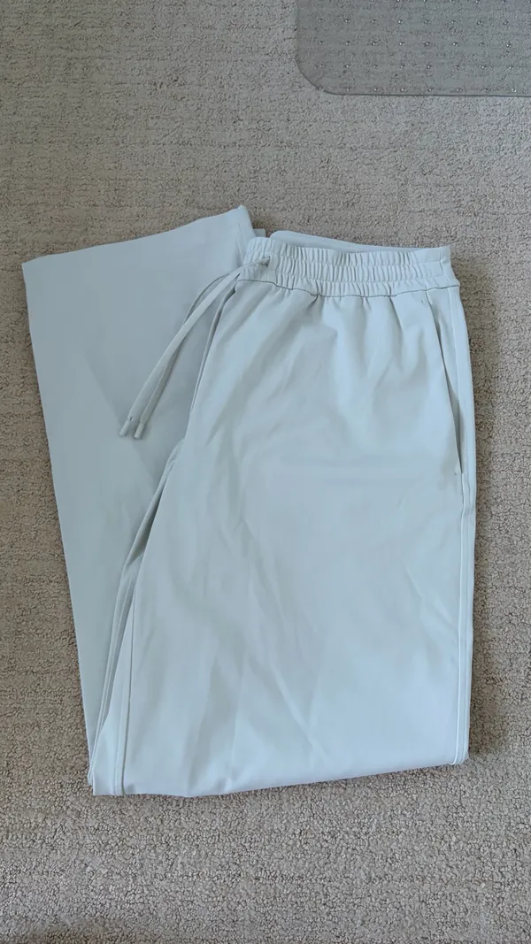 Lululemon Women’s Lounge Track Pants Cream White Size Medium - Image 5