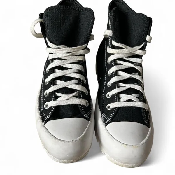 Converse Chuck Taylor All Star Hi Lugged – W 10, Black/White, Lightly Worn - Image 4