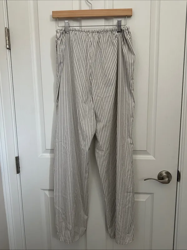 American Eagle Outfitters White Pants with Black Pinstripes - Image 4
