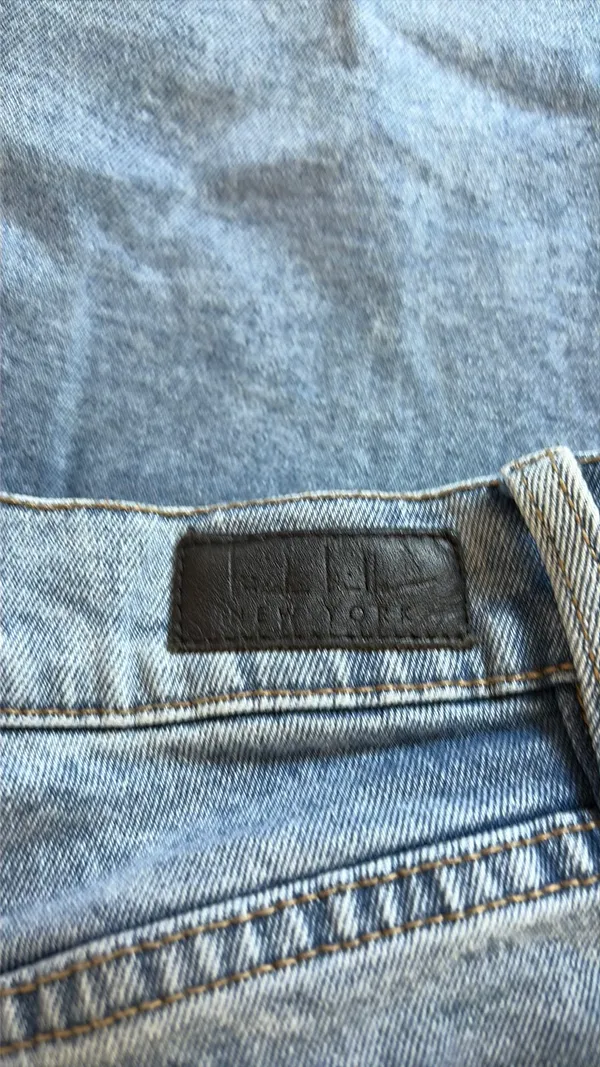 Nicole Miller barrel jeans  - Image 3