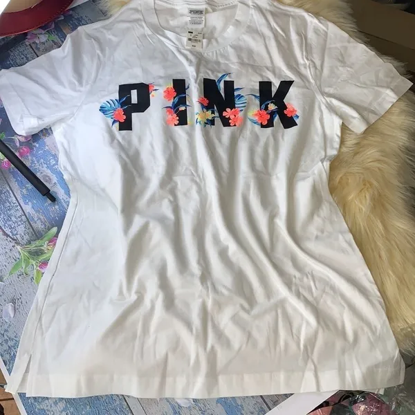 Pink By Victoria’s Secret Women’s Tee Shirt - Image 5