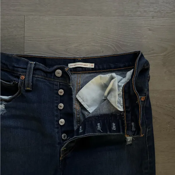 Levi’s High Rise Ribcage Straight Leg Ankle Jeans - Image 4