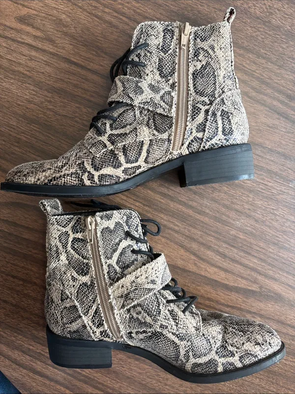 Express Size 7 Snake Print Lace Up Ankle Boots - Image 3