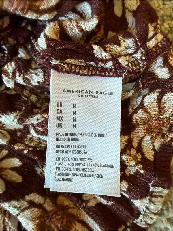 American Eagle Outfitters Brown Floral Smocked Festival‎ Peasant Crop Top Size M - Image 4