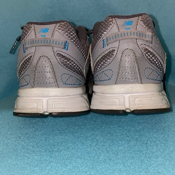 NEW BALANCE leather mesh memory foam lace up gray blue sneakers size 9.5 - Image 4