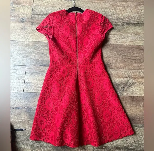 Forever 21 Red Lace Fit & Flare Dress Size Small - Image 4