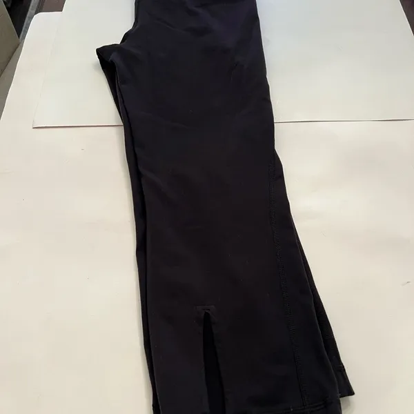 Lululemon  capei slit bottom size 6 - Image 10