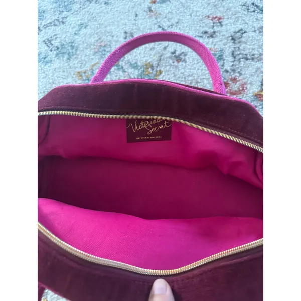 Victoria's Secret Y2k Burgundy Velvet Vanity Bag Pink Logo Heart Zipper‎ Pull - Image 7