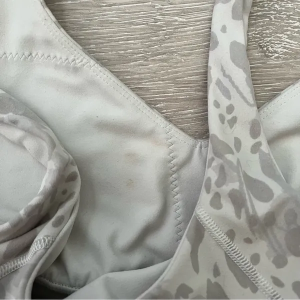 Lululemon Gray Leopard Print Tank Top - Image 4