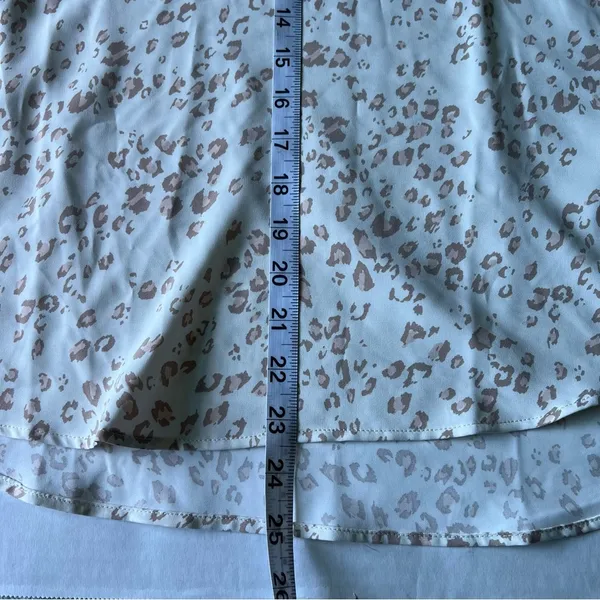 Olive and Oak leopard print top Large ivory cream pink round neck - Image 8