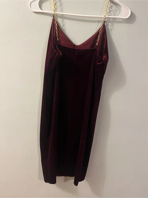 love J Burgundy Midi Slip Dress with Gold Chain Straps - Image 5