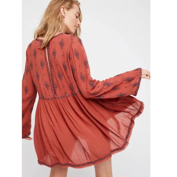 Free‎ People Tunic Womens S Red Embroidered Babydoll V Neck Boho NWT Flawed - Image 2