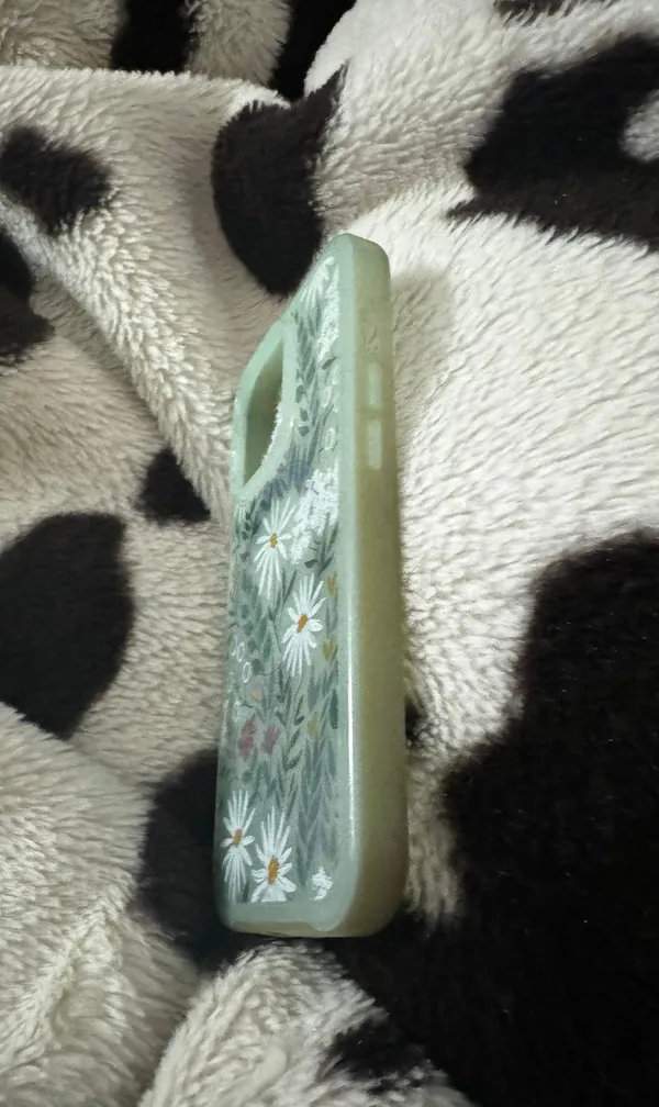 OtterBox Case - Image 2