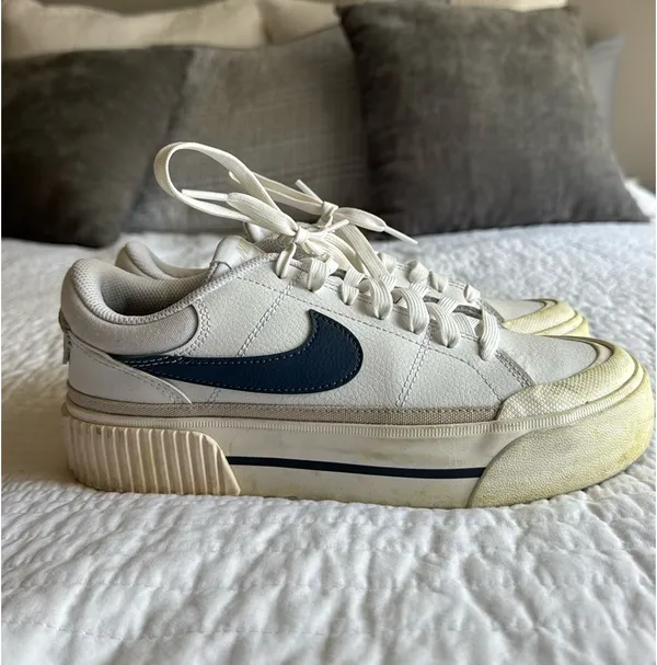 Nike Sneakers White Women’s 7 - Image 3