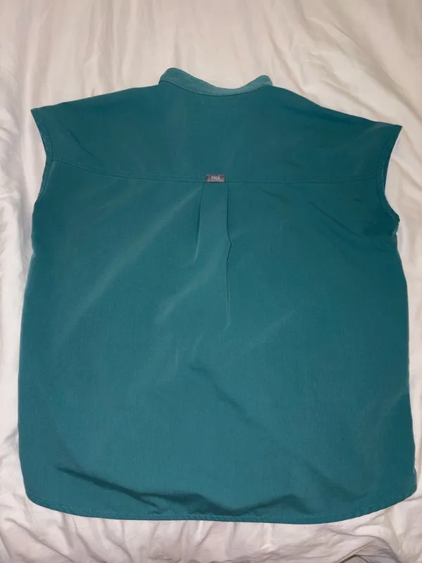 FIGS Scrubs Set - Image 4